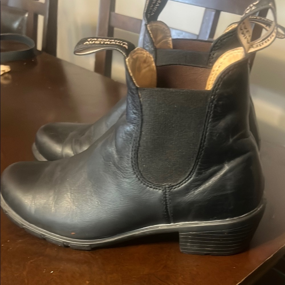 Blundstone Black Ankle Boots Classic Chelsea Style